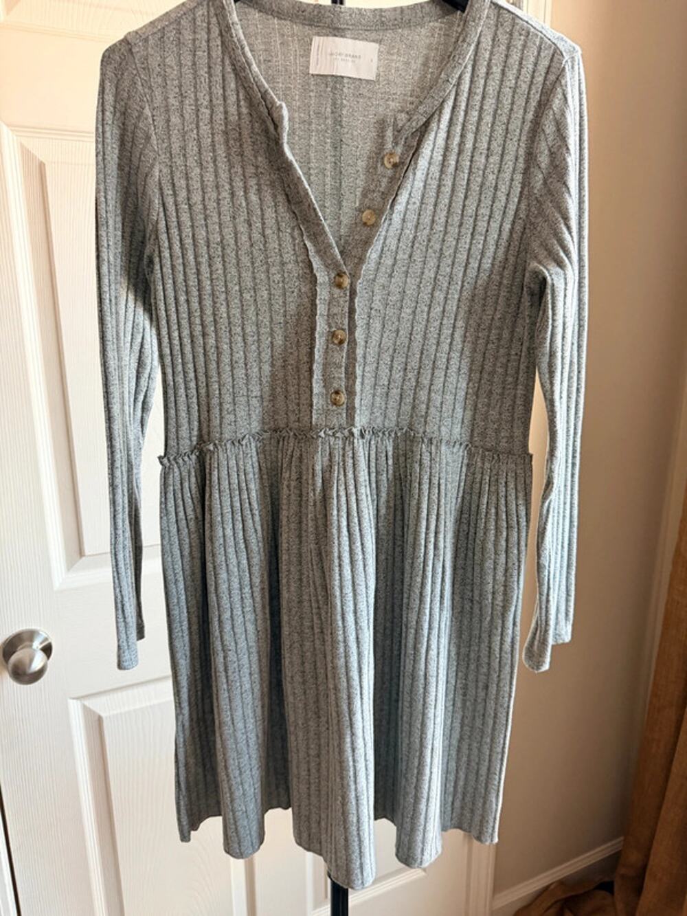 Lucky Brand gray Henley pleated dress gray S euc 1900